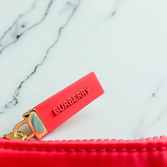 Burberry Red Cosmetic Pouch Bag Wristlet NEW - Picture 2 of 5